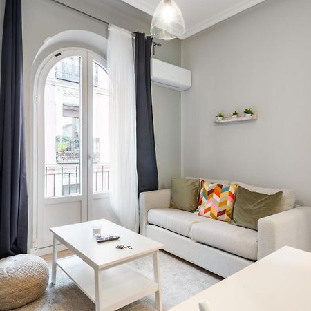 2 Bedrooms 1 Bathroom Furnished - Lavapies - Modern - Mintystay マドリード エクステリア 写真